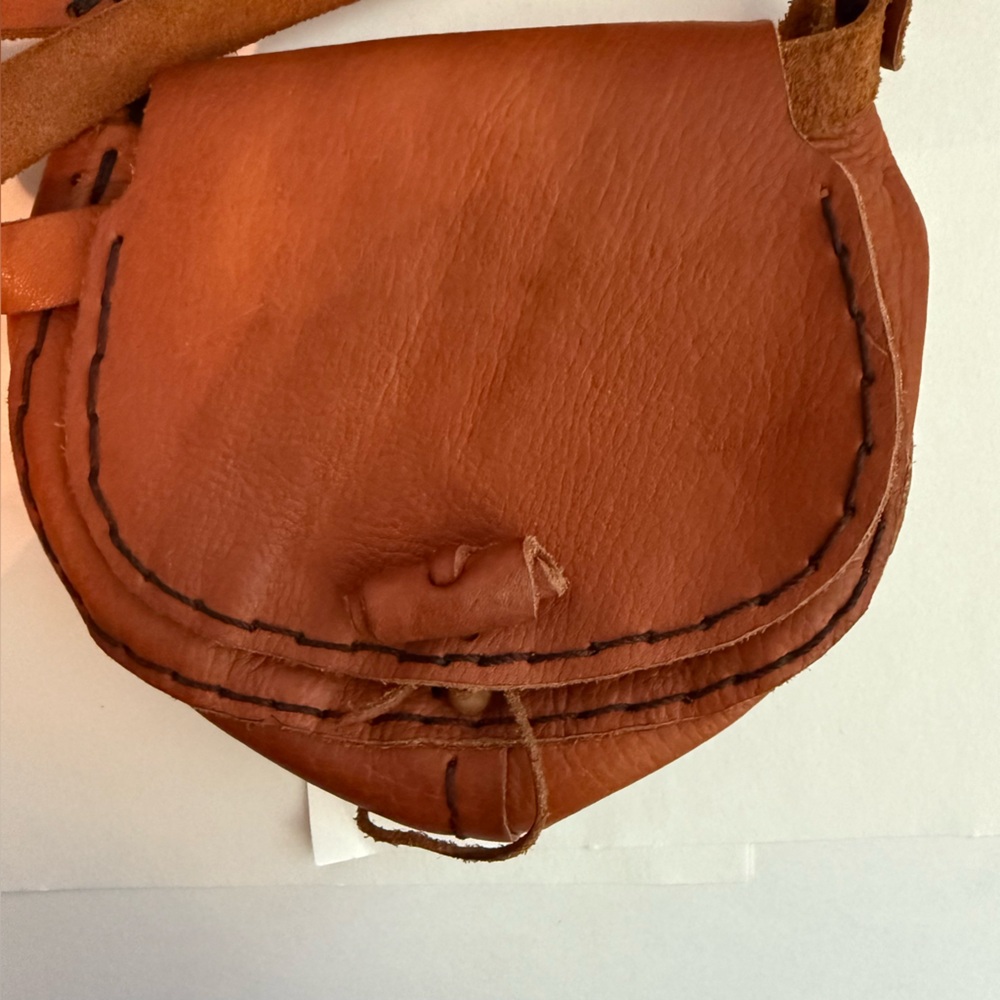 Handstiched Peruvian Brown Leather Crossbody Bag brand new - Picture 2 of 9